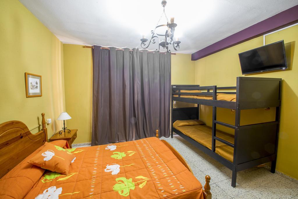 La Casona Del Pinar Albergue San Rafael Exteriör bild