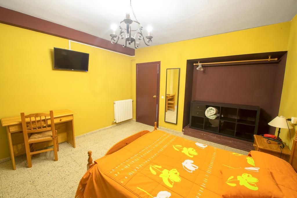 La Casona Del Pinar Albergue San Rafael Exteriör bild